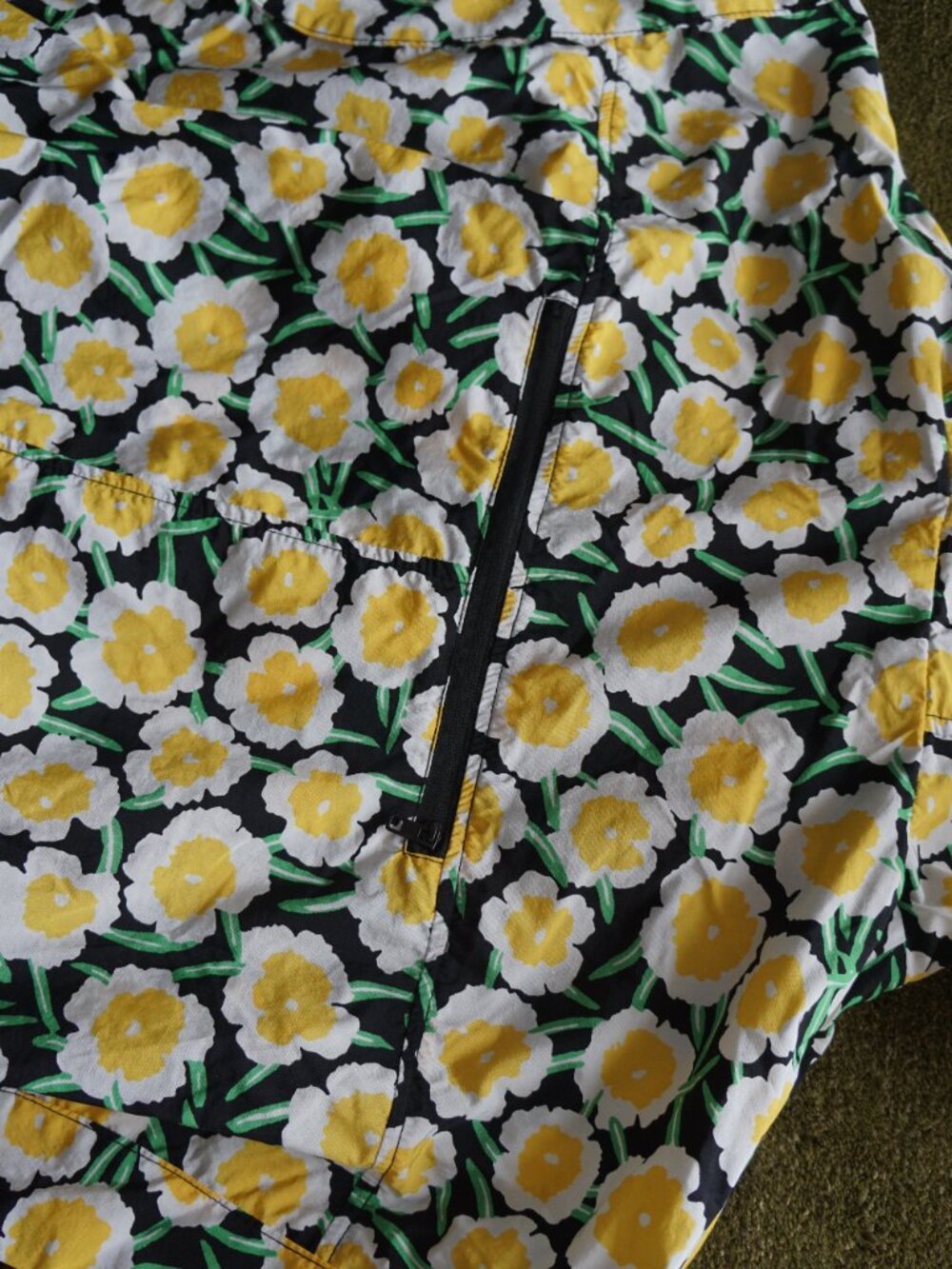 Diane von Furstenberg Yellow Floral Zip Up Hooded Jacket 🌼 - Picture 7 of 9